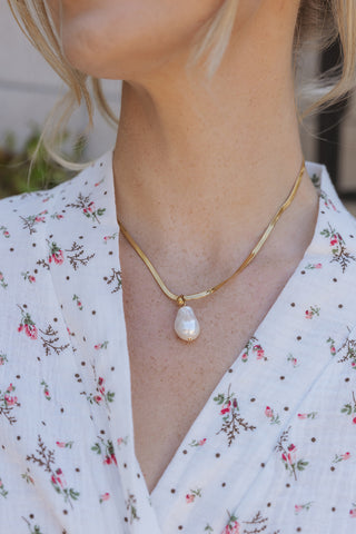 Claire Necklace
