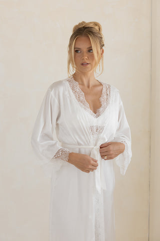 Evangeline Robe
