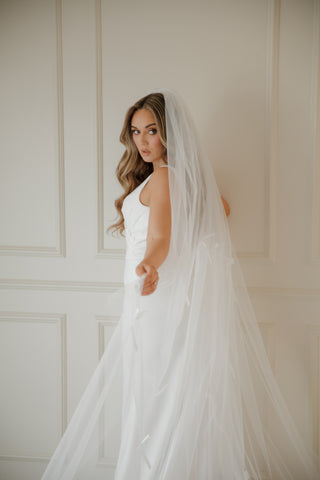 Bow-Adorned Veil