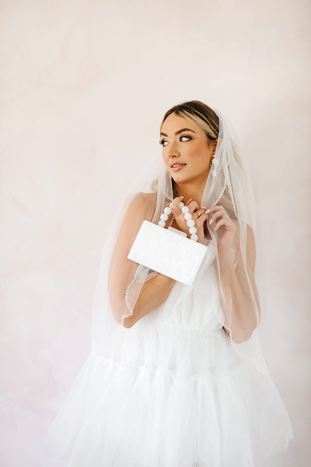 Faux Pearl Decor Bridal Veil With Hair Pin