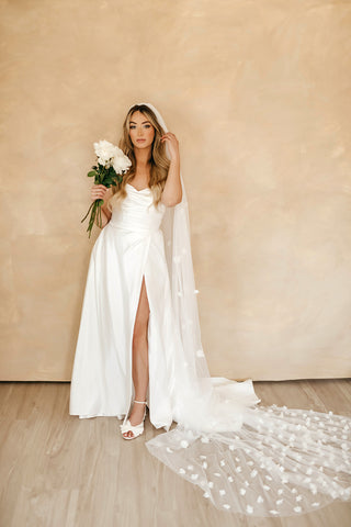 Nicole Cathedral Veil