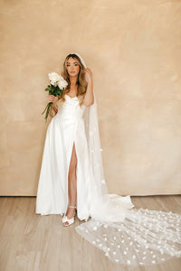 Nicole Cathedral Veil