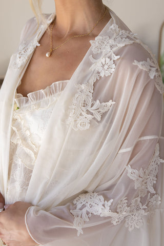 Amélie Robe- Ivory
