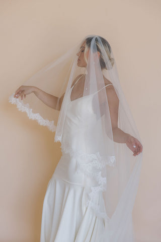 Lila Veil With Blusher