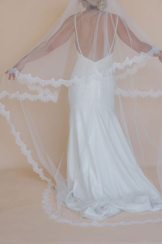 Lila Veil With Blusher