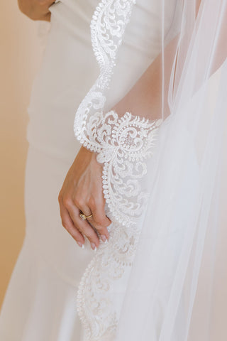 Ava Mantilla Veil