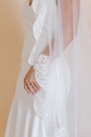 Ava Mantilla Veil
