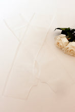 Load image into Gallery viewer, Tulle Bridal Gloves

