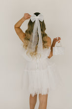 Load image into Gallery viewer, Hailey Bow
