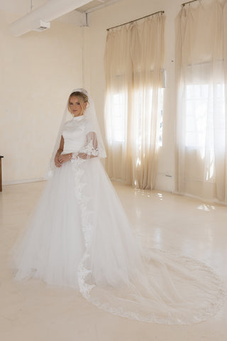 wedding veil with blusher and lace
