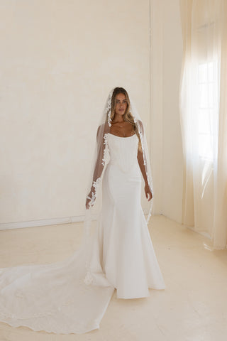 Lucia Veil