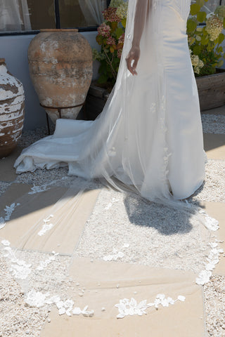 Lucia Veil