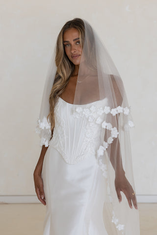 Harlow Veil