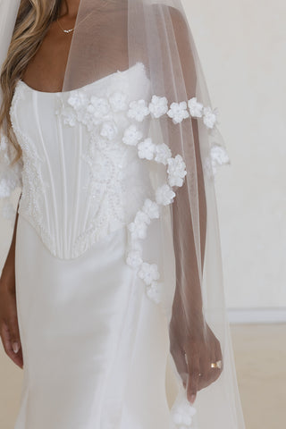 Harlow Veil