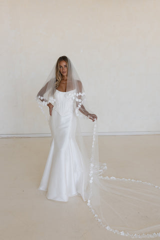 Harlow Veil