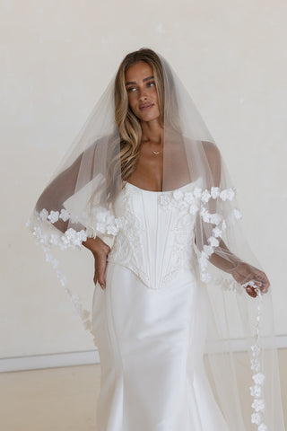 Harlow Veil