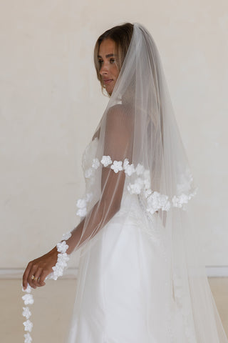 Harlow Veil