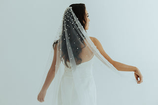 Cora Veil