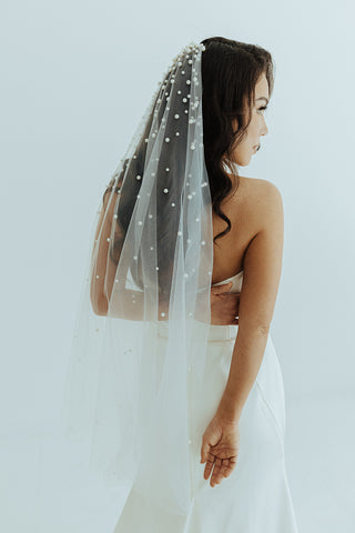 Cora Veil