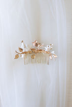 Load image into Gallery viewer, Blush Garden Hair Comb

