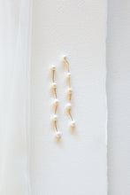 Load image into Gallery viewer, Laguna Earring
