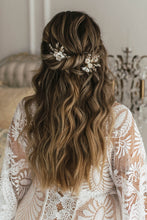 Load image into Gallery viewer, Porcelain Blossom Hair Pin
