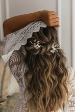 Load image into Gallery viewer, Porcelain Blossom Hair Pin
