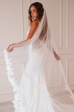 Load image into Gallery viewer, The Brittany Veil
