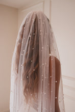 Load image into Gallery viewer, The Hailey Pearl Veil
