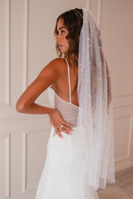 Load image into Gallery viewer, The Hailey Pearl Veil
