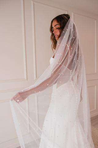 The Hailey Pearl Veil