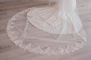 Kristen Cathedral Veil