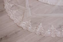 Load image into Gallery viewer, Kristen Cathedral Veil
