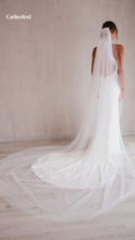 Load image into Gallery viewer, The Hannah Veil, Single Layer Tulle
