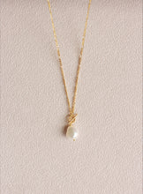 Load image into Gallery viewer, Huntington Pendant
