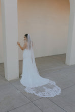 Load image into Gallery viewer, The Brittany Veil
