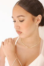 Load image into Gallery viewer, Dapper Earring
