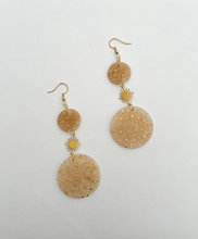 Load image into Gallery viewer, Bellamy Earring
