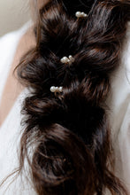 Load image into Gallery viewer, Pismo Pearl Hair Pins
