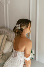 Load image into Gallery viewer, Roma Hair Clip
