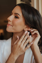 Load image into Gallery viewer, Dapper Earring
