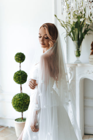 Nicole Cathedral Veil