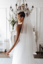 Load image into Gallery viewer, Rosie Veil (Single Layer tulle with blusher)
