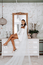 Load image into Gallery viewer, The Hannah Veil, Single Layer Tulle
